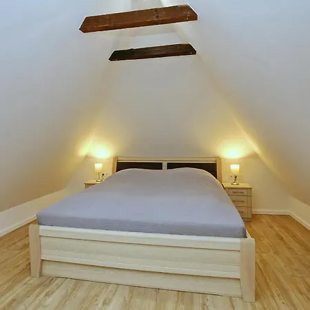 Friedrich-engels-strasse Friedrich-engels-strasse 19 02 Apartment *