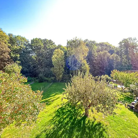 Friedrich-engels-strasse Friedrich-engels-strasse 19 02 Διαμέρισμα *