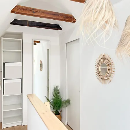 Friedrich-engels-strasse Friedrich-engels-strasse 19 02 *