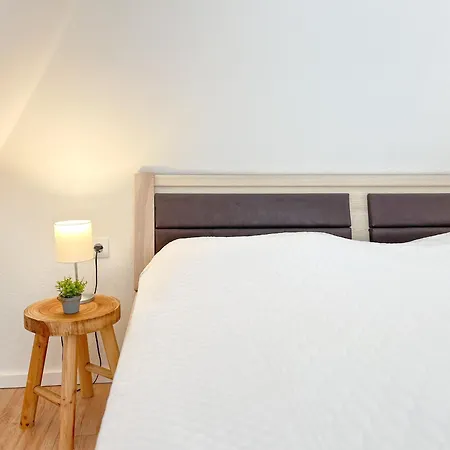 Friedrich-engels-strasse Friedrich-engels-strasse 19 02